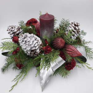 christmas centerpiece from Kistner's Flowers
